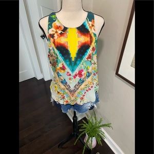 Beautiful 💯 silk tank 💖